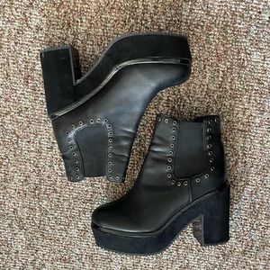 Black slip on platform boots